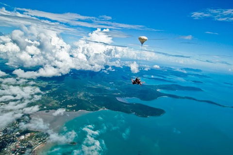 Airlie Beach Tandem Skydive - Hotel Gold Coast 5