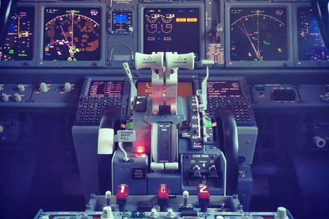 Airliner-737 - 60 MINS - Flight Simulator Experience - Hotel Gold Coast 0