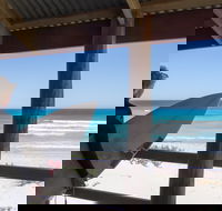 Back Beach - Geraldton - Hotel Gold Coast