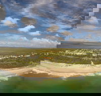 Castaways Beach - Hotel Gold Coast