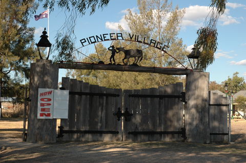 Inverell Pioneer Village - Hotel Gold Coast 0