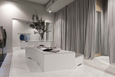 Jac+ Jack Strand Arcade - Hotel Gold Coast 1