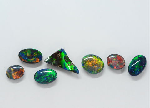 Johnston Opals - Hotel Gold Coast 2