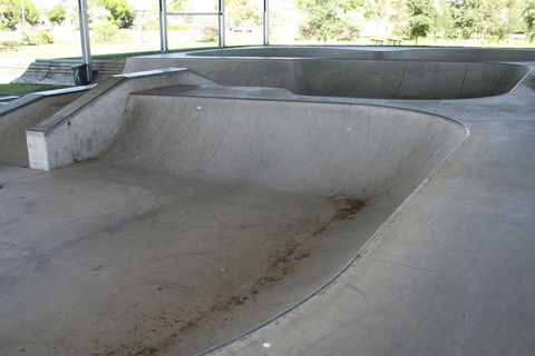 Longreach Skate Park - Hotel Gold Coast 1