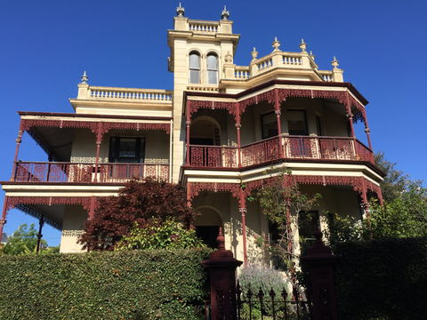 Parkville Heritage Walks - Hotel Gold Coast 1