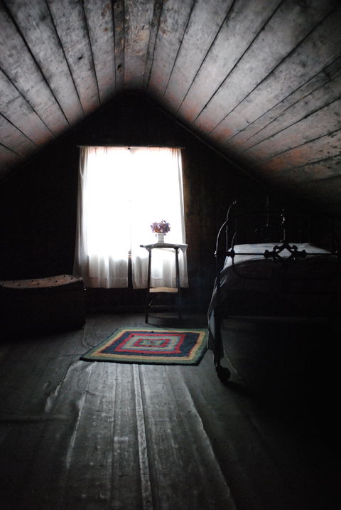 Portable Iron Houses - Hotel Gold Coast 2