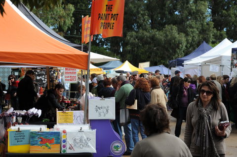 Red Hill Community Market - Hotel Gold Coast 2