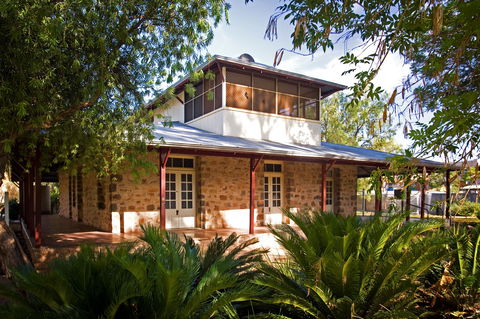 Adelaide House Museum - Hotel Gold Coast 1
