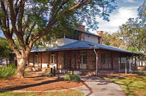 Adelaide House Museum - Hotel Gold Coast 2