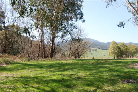 Banimboola Creek Rest Area - Hotel Gold Coast 2