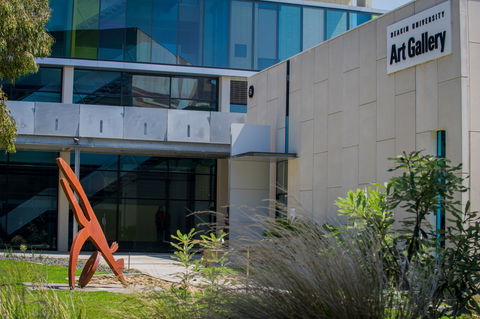 Deakin University Art Gallery - Hotel Gold Coast 0