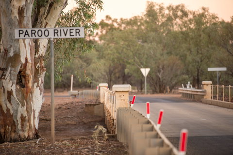 Eulo Town Hole - Hotel Gold Coast 1