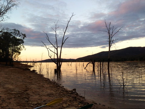 Lake Nillahcootie - Hotel Gold Coast 1