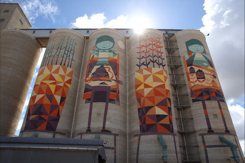PUBLIC Silo Trail: Merredin - Hotel Gold Coast 0