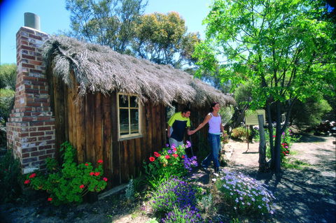 Wagin - Hotel Gold Coast 1