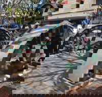 Ellena Street Pavement Art and Sculpture - Hotel Gold Coast