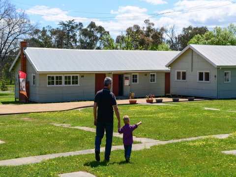 Lake Hume Loop - Hotel Gold Coast 1