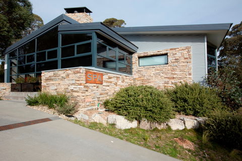 Lake Crackenback Spa And Wellness Centre - Hotel Gold Coast 2