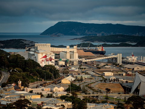 PUBLIC Silo Trail: Albany - Hotel Gold Coast 0