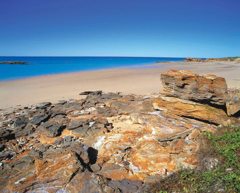Reddell Beach - Hotel Gold Coast 0