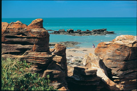 Reddell Beach - Hotel Gold Coast 1