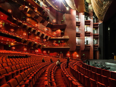 Arts Centre Melbourne - Hotel Gold Coast 2