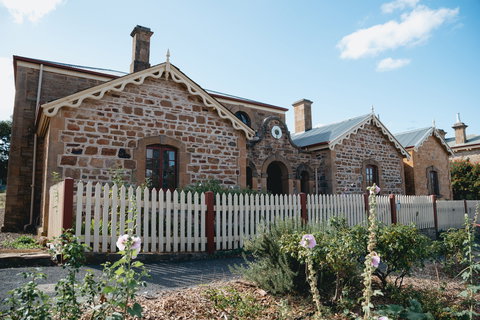 Auburn - Hotel Gold Coast 1