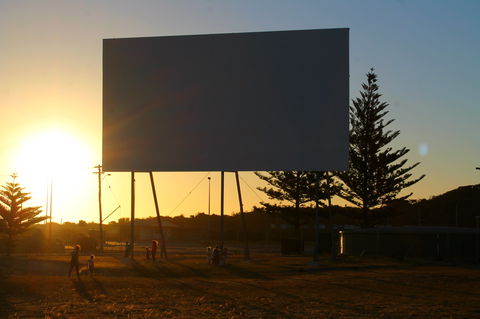 Dongara Denison Drive-Ins - Hotel Gold Coast 0