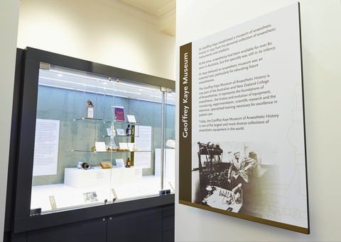 Geoffrey Kaye Museum Of Anaesthetic History - Hotel Gold Coast 2