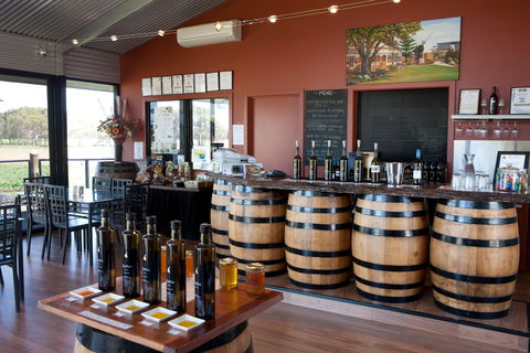 Newman's Horseradish Farm And Rusticana Wines - Hotel Gold Coast 2