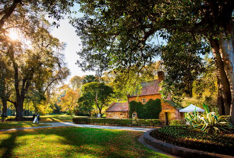 Cooks' Cottage - Hotel Gold Coast 2