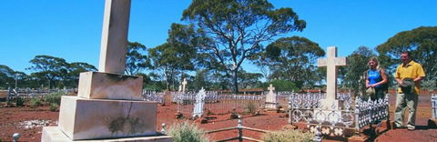 Old Pioneer Cemetery Coolgardie - Hotel Gold Coast 0