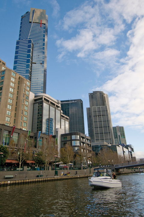 Yarra River - Hotel Gold Coast 1