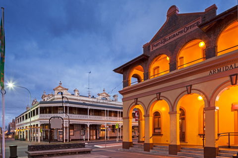 Armidale Heritage Tours - Hotel Gold Coast 0