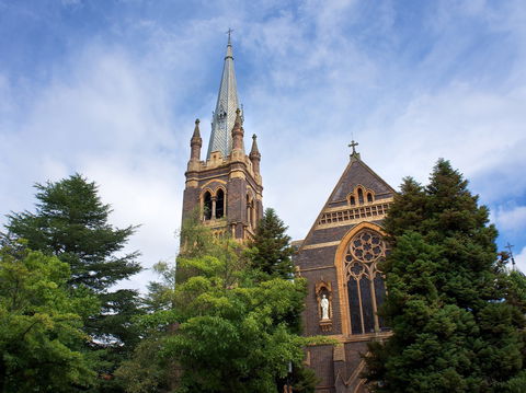 Armidale Heritage Tours - Hotel Gold Coast 2