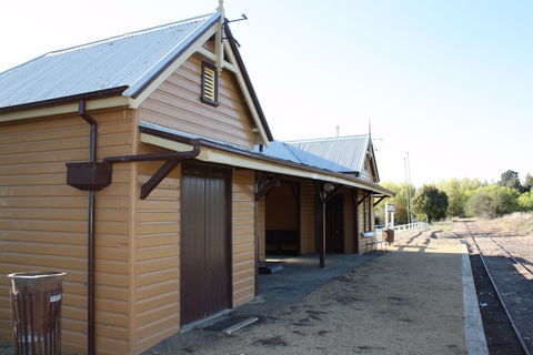 Crookwell Railway Station - Hotel Gold Coast 2