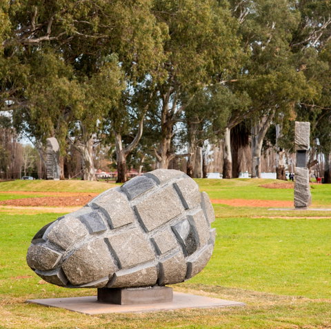 Griffith Centenary Sculptures - Hotel Gold Coast 2