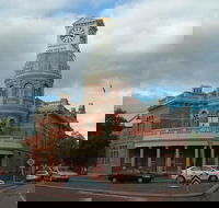 Midland Town Hall - Hotel Gold Coast