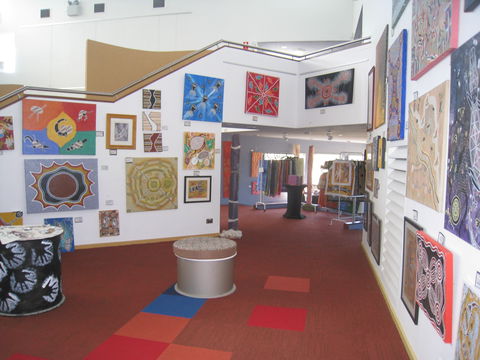 Burrunju Art Gallery - Hotel Gold Coast 2