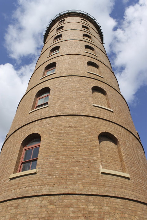 East  Bundaberg Water Tower - Hotel Gold Coast 1