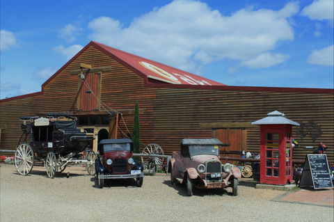 Oaklands Barn - Hotel Gold Coast 0