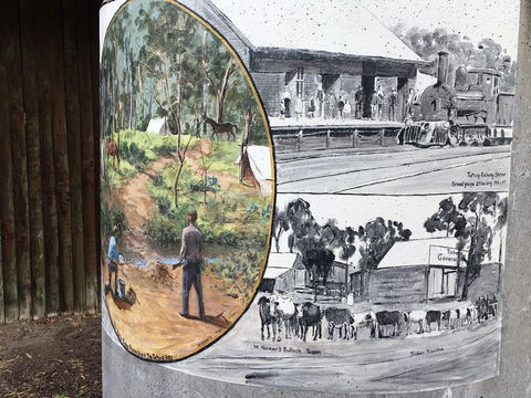 Tatong Tavern Water Tank - Hotel Gold Coast 1