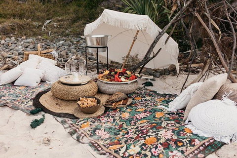 A Picnic In Byron Bay - Hotel Gold Coast 2
