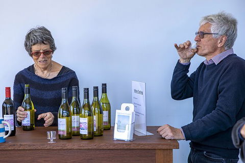 Bathurst Wine Trail Full-Day Private Tour With Tastings - Hotel Gold Coast 0