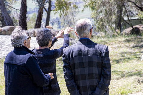 Bathurst Wine Trail Full-Day Private Tour With Tastings - Hotel Gold Coast 1