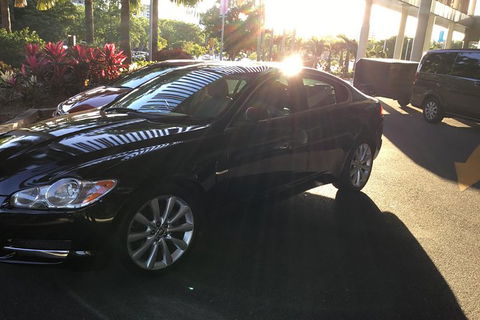 Jaguar Limousine Transfer Cairns Airport To City Or Return - Hotel Gold Coast 6