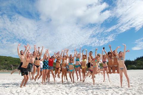 2 Night Whitsunday Islands Cruise On Atlantic Clipper From Airlie Beach - Hotel Gold Coast 2
