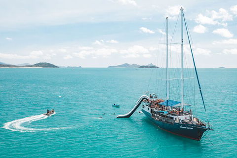 2 Night Whitsunday Islands Cruise On Atlantic Clipper From Airlie Beach - Hotel Gold Coast 3