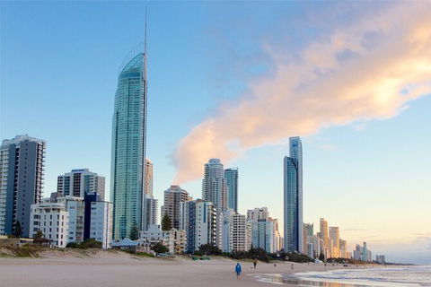 Gold Coast Airport Transfers : Airport OOL To Gold Coast City In Luxury Car - Hotel Gold Coast 3