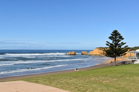 Great Ocean Road Tour Plus Koalas, Forest Walk And Morning Tea. - Hotel Gold Coast 3